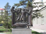 Новосибирск _ Памятник Ивану Михайловичу Глинке возле Новосибирской Консерватории (фрагмент)