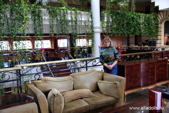 В холле 1-ого этажа отеля Constantinos The Great Beach