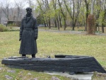 Киев _ Памятник Погибшим трухановцам (фрагмент)