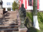 Памятник Кириллу Солунскому