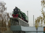 Киев _ Памятник Паровозу ИС-20