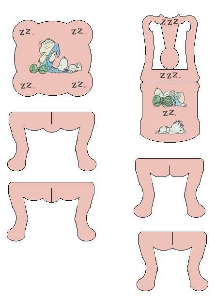 pink%20snoopy%20bedroom%20table%20n%20chair