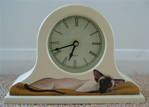 Clock_mantel_siamese