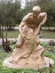 Бердянск  _ Памятник рыбаку. Или золотой рыбке (?)
