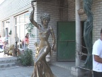Памятник Гурченко