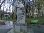 Скульптуры в Ростокино в сквере на ул.Бажова