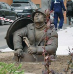 Москва, Жилой Комплекс "Дом на Таганке"_Скульптура.  Сантехник