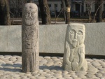 Москва, Чистопрудный бульвар _ памятник Абаю Кунанбаеву, казахскому поэту и мыслителю (фрагмент)