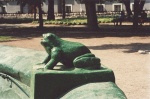 Скульптура на фонтане "Лягушки" ( "жабки")