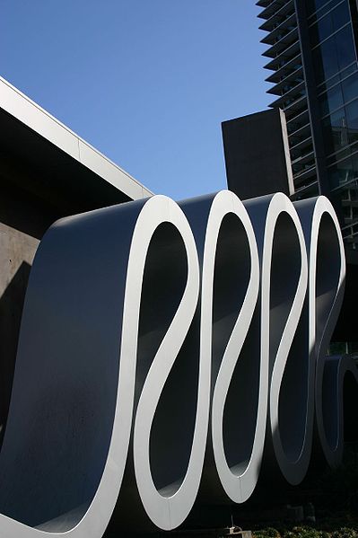 399px-Brisbane_sculpture_01